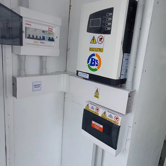 Catamarán con Energía Solar