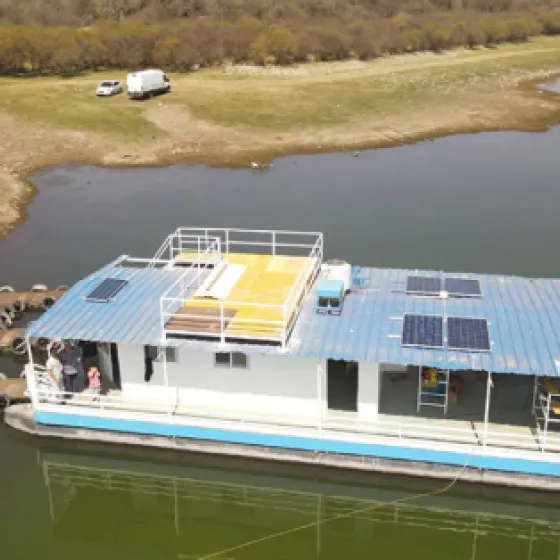 Catamarán con Energía Solar